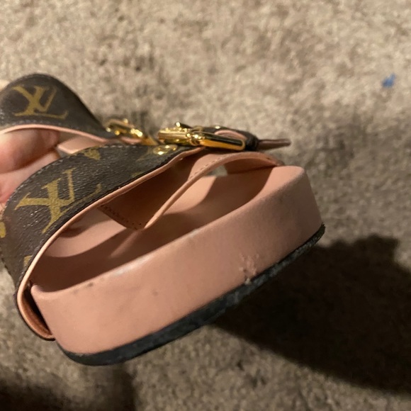 Louis Vuitton Bom Dia Mules Sandals - Picture 5 of 7